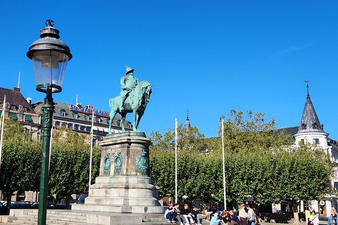 Malmo Highlights in 4 Hours - Train & Fika Included - A walk through Slottsparken