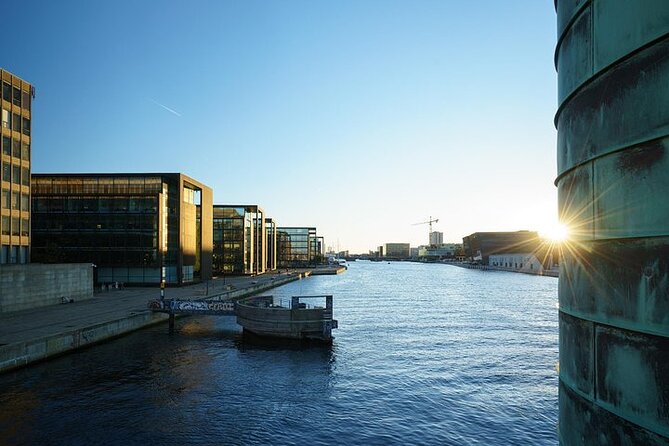 Private Photography Workshop in Copenhagen - Nyhavn: color, water, and an easy first exercise