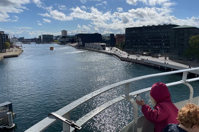 Self-guided Treasure Hunt Tour in Copenhagen - Build a Spaceship - Christiansborg Palace without the classroom lecture