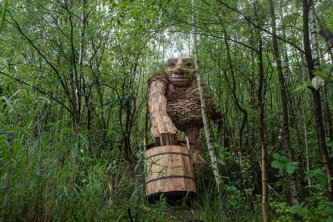 The Forgotten Giants Private Tour - Thomas on the Mountain Above Albertslund
