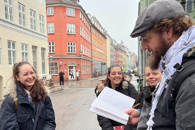 The Murder by Christiansborg Palace: Interactive Mystery Hunt - Starting With the Mystery Envelope