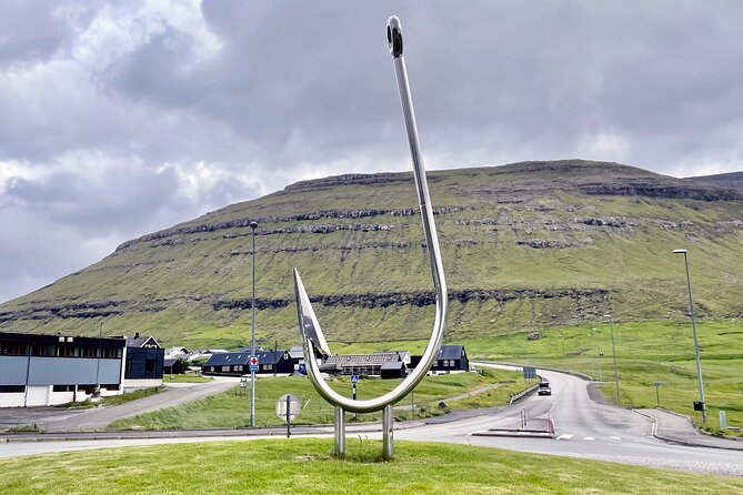 Understanding Klaksvík: A Self-guided city tour in KlaksvÍk - Starting at Fríða Kaffihús and Finding Your Bearings